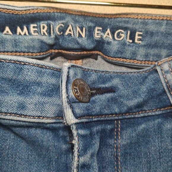 American Eagle Women's Hi-Rise Jeggings Distressed Medium Dark Wash Size 10 - Picture 13 of 13